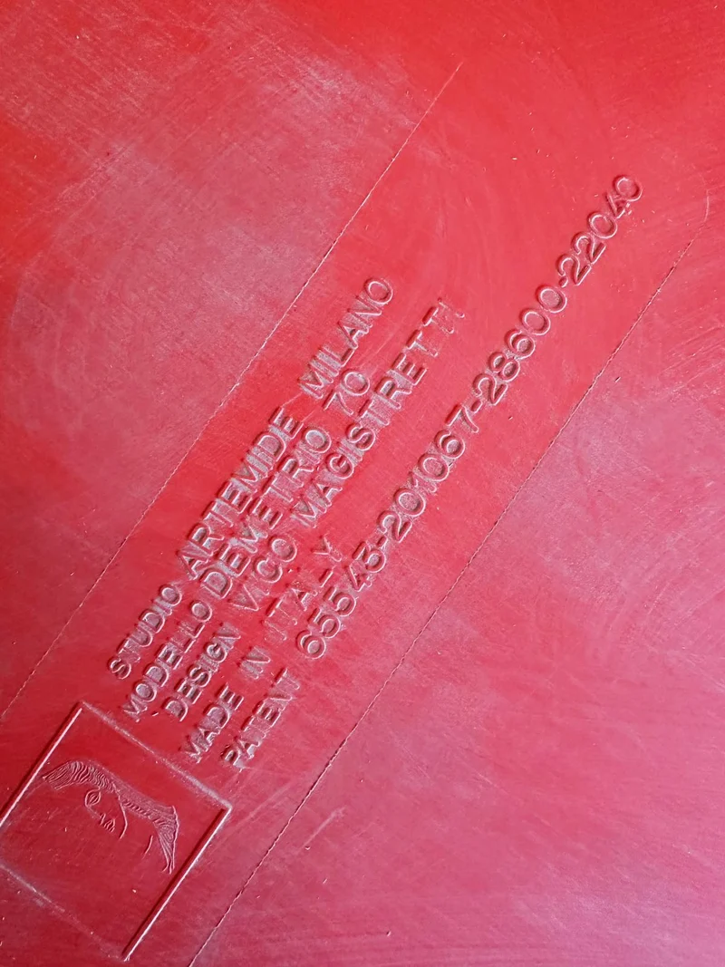 Tavolino Demetrio 70 di Vico Magistretti per Artemide, Italia