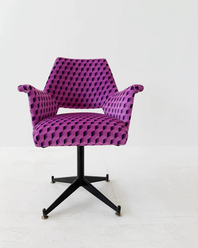 Poltroncina in velluto di seta