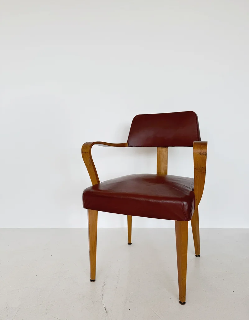 Piccola poltroncina con braccioli