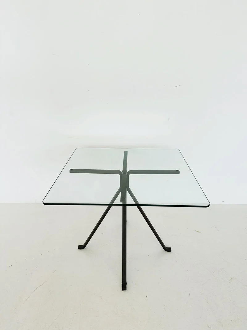 Cuginetto model coffee table, Designed by Enzo Mari for Driade