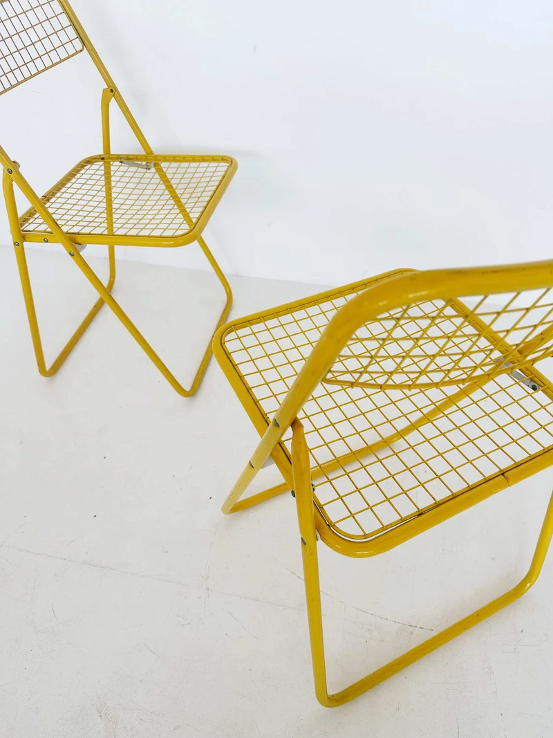 Coppia sedie Ted Net Gialle di Niels Gammelgaard per Ikea 1980