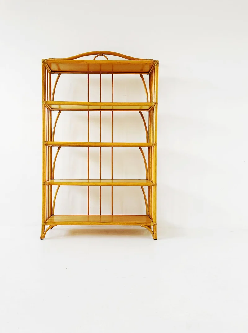 Libreria in vimini e bamboo