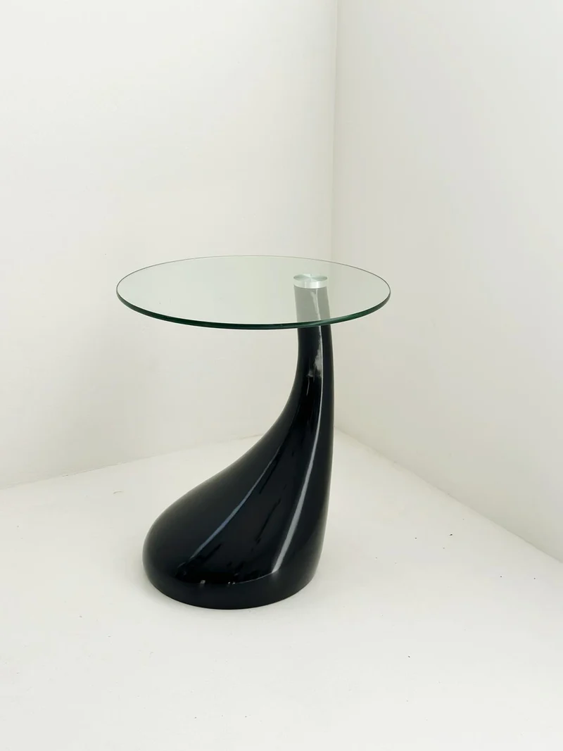 Tavolino con base nera