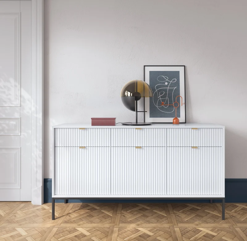 Madia con piedi in metallo 3 ante e 3 cassetti in legno laminato Miseno 154x83 cm