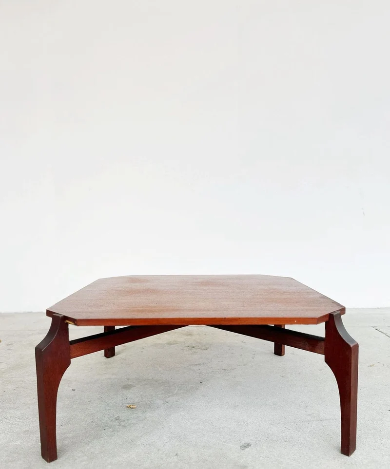 Tavolino in legno