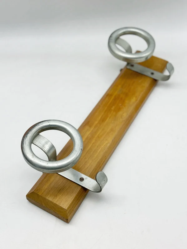 Appendiabiti in metallo e legno