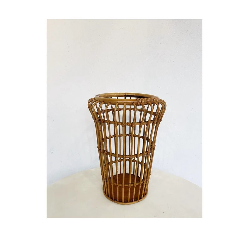 Portaombrelli in vimini