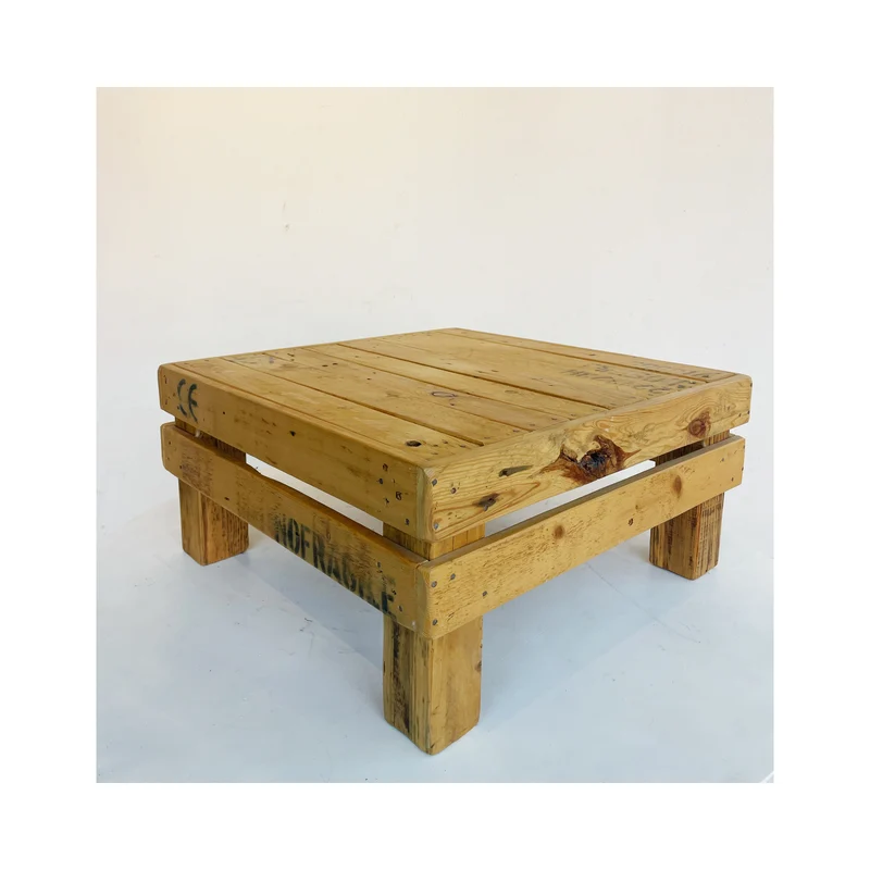 Tavolino in legno