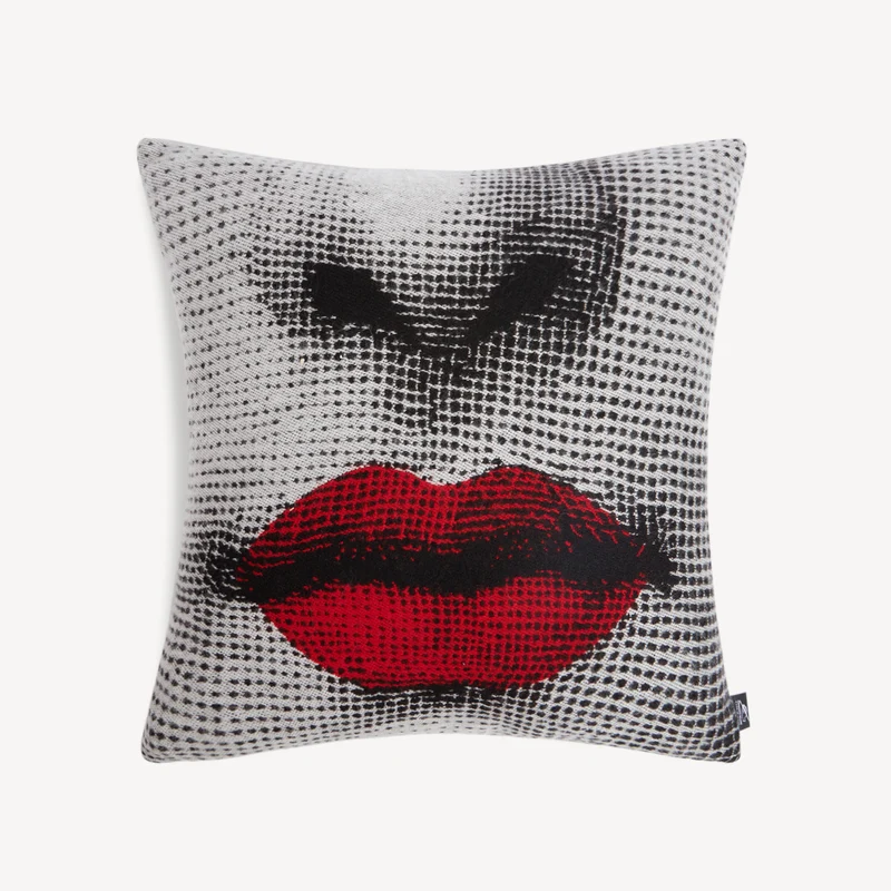 Cushion Kiss
