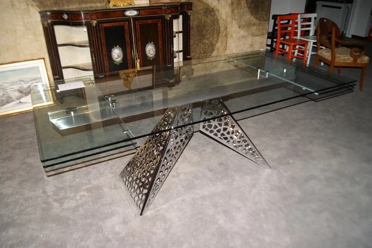 Tavolo COLISEUM by Naos in prezzo scontato offerta outlet