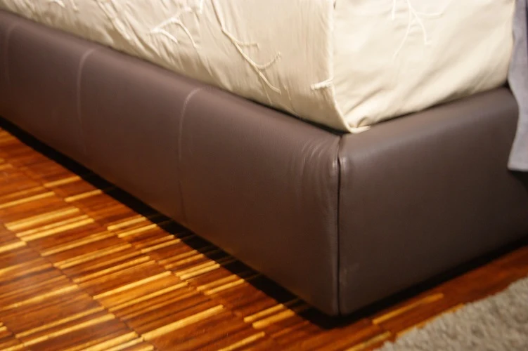 Letto matrimoniale "Jenny" Ebano By Falegnameria 1946 prezzo scontato