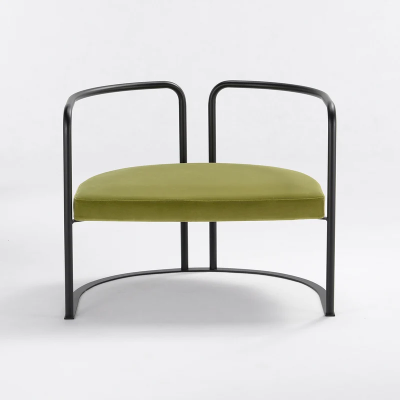 Yu Armchair