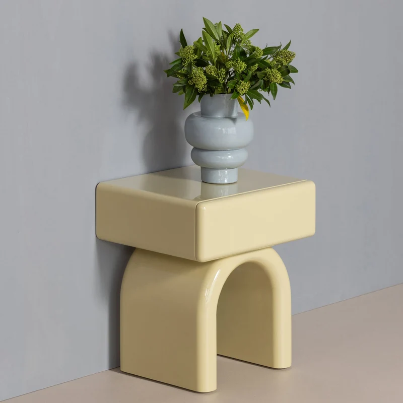 Tavolino in legno massello di pino giallo miele Zest 57x40 cm