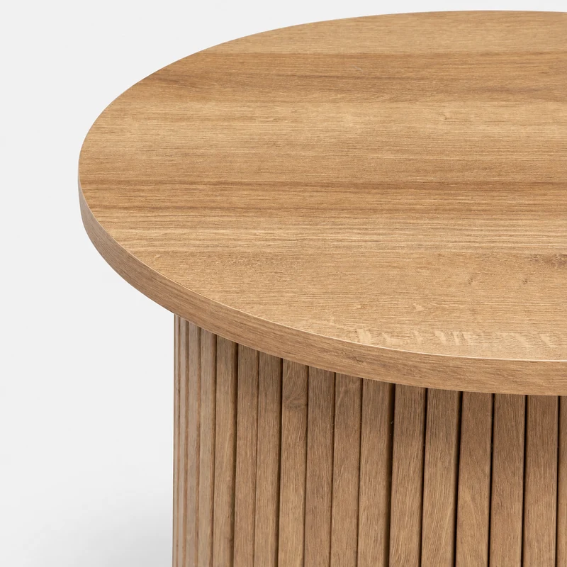 Tavolino rotondo alto con base a listelli effetto legno Ø45 cm – Colva