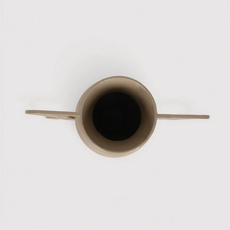 Celandra - Vaso decorativo da interno in metallo beige stile moderno