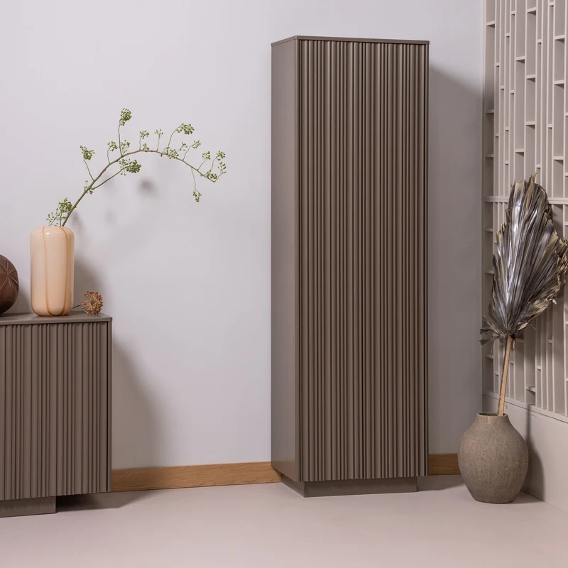 Credenza 2 ante in legno di pino Nova 67x215 cm