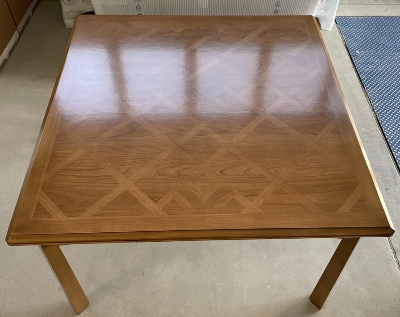 Tavolo Classico Quadrato Allungabile in Legno Ciliegio