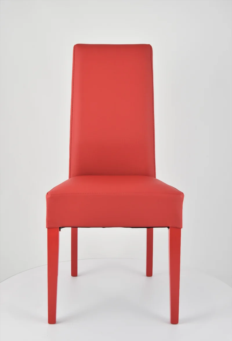 Sedia outlet modello 36 imbottita in finta pelle colore rosso
