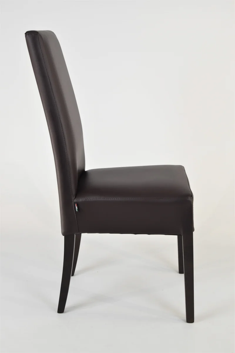 Sedia outlet modello 36 imbottita in finta pelle colore moka gambe color wengè