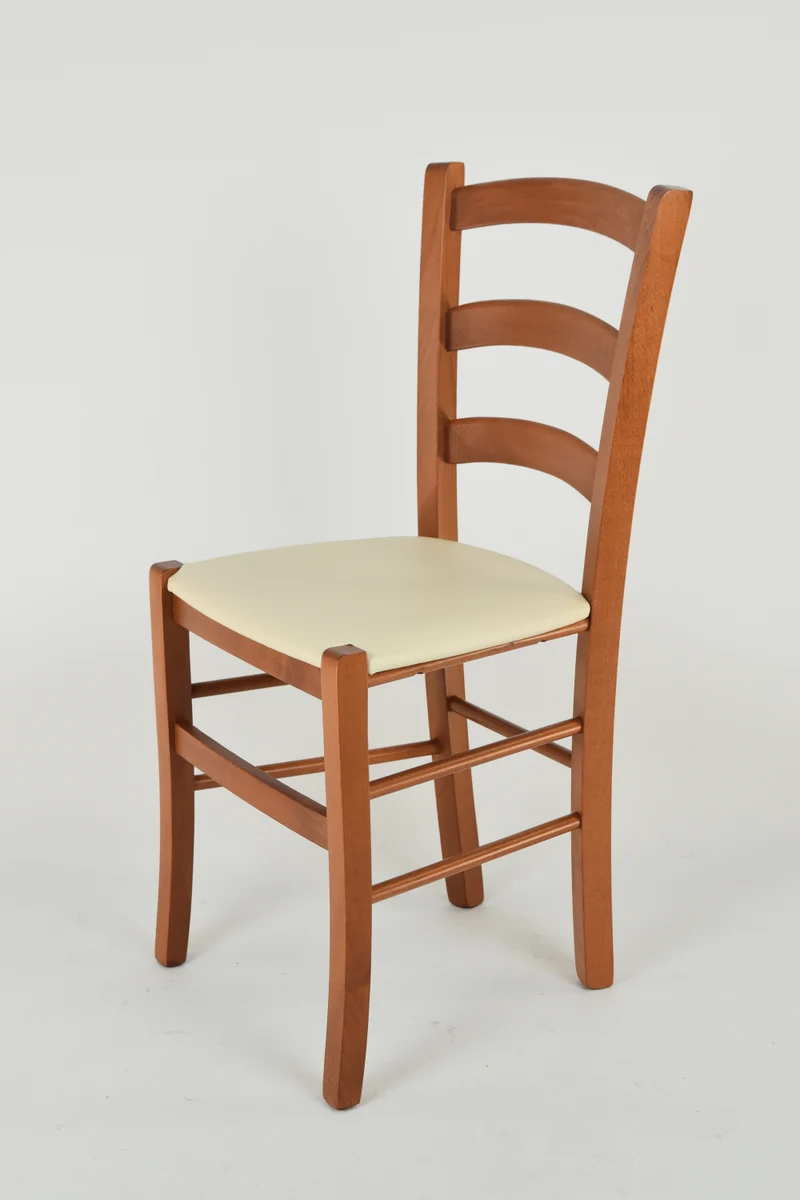 Sedia modello Venice con robusta struttura in Legno di faggio verniciato e seduta in ecopelle o tessuto