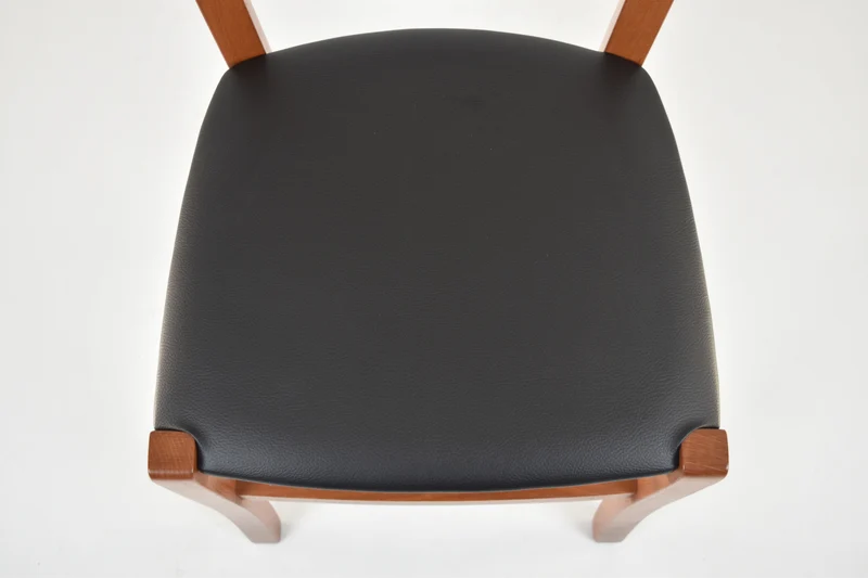 Sedia modello Venice con robusta struttura in Legno di faggio verniciato e seduta in ecopelle o tessuto