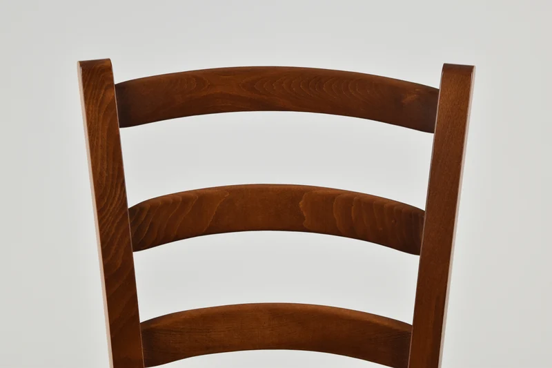Sedia modello Venice con robusta struttura in legno di faggio e seduta in legno massello