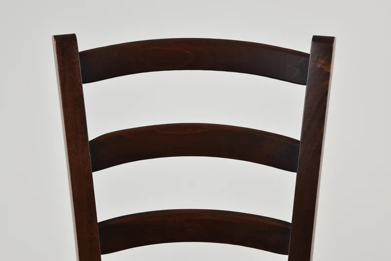 Sedia modello Venice con robusta struttura in legno di faggio e seduta in legno massello