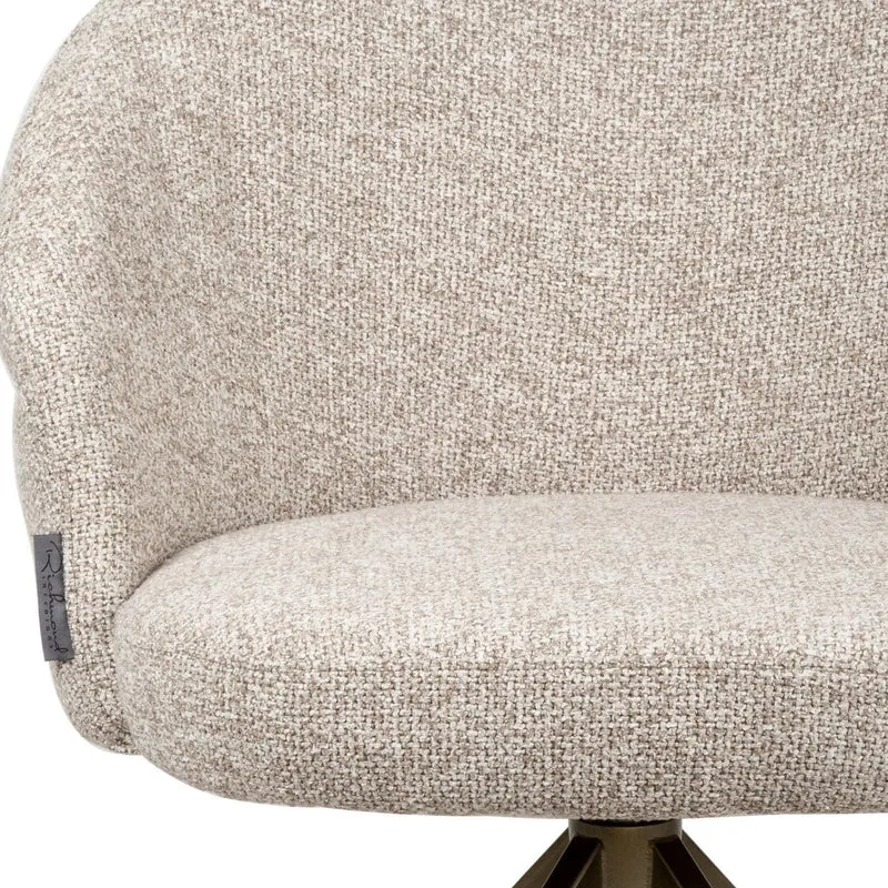 Richmond Interiors Esszimmerstuhl Zendaya cayenne brown swivel fire retardant