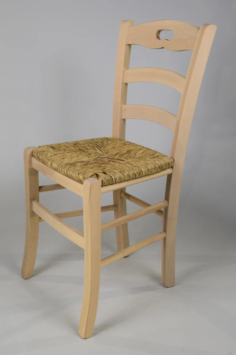 Set sedie modello Savoie con robusta struttura in legno di faggio levigato, non trattato, 100% naturale e seduta in paglia