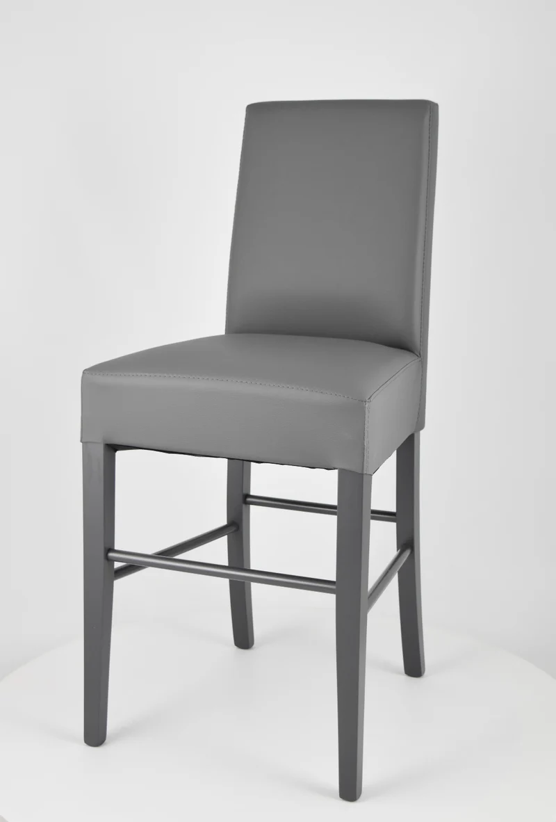 Sgabello basso modello Luisa con struttura in legno di faggio, seduta e schienale imbottiti e rivestiti in pelle artificiale + colori