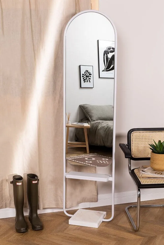 Miroir Scandinave - Isortoq