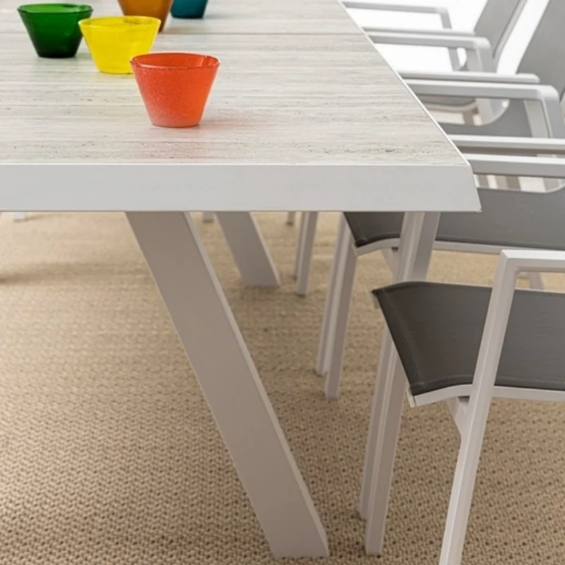 Tavolo da giardino allungabile con piano in ceramica 205/265 cm – Krion