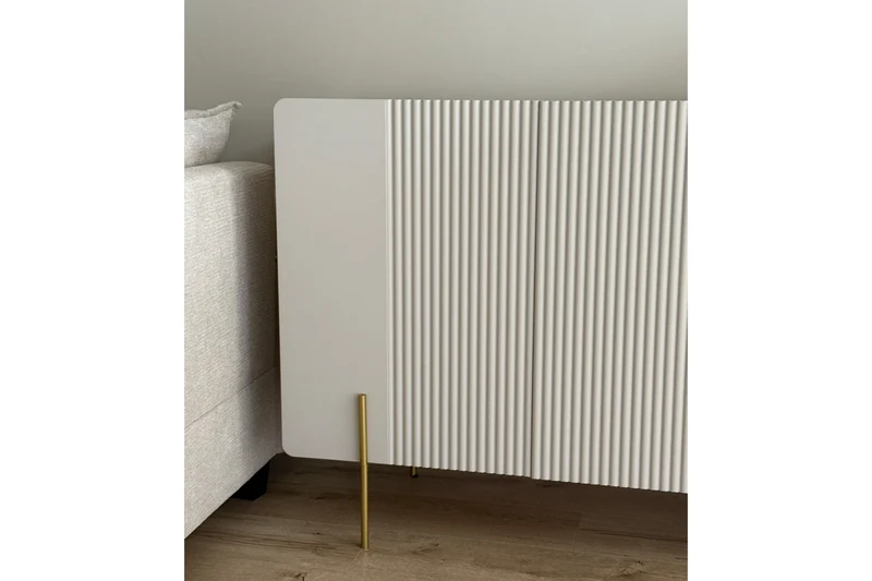 Madia 3 ante con piede in metallo Miami 150x87 cm