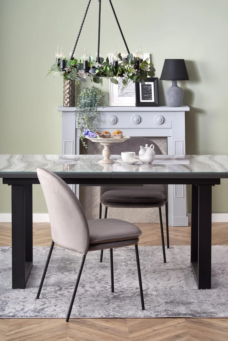 Tavolo allungabile in vetro bianco effetto marmo con gambe in acciaio nero Marley 160x90 cm - allungabile fino a 200 cm