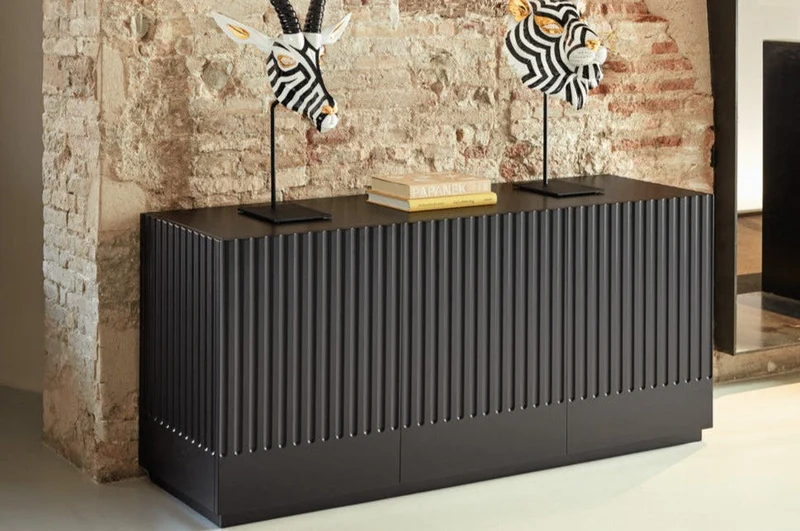 Madia nera 3 ante Doric di Teulat 148x48 cm