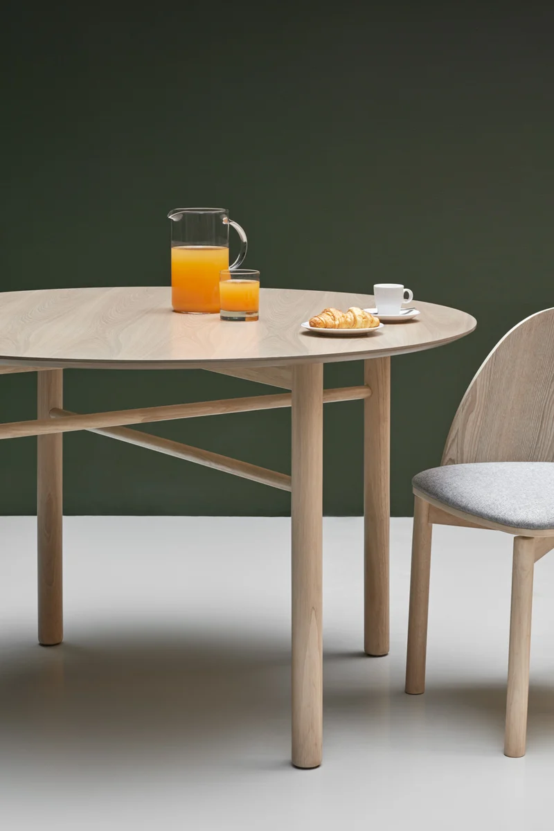 Set 2 sedie in frassino naturale e seduta grigio chiaro Dam 50x78 h45 cm