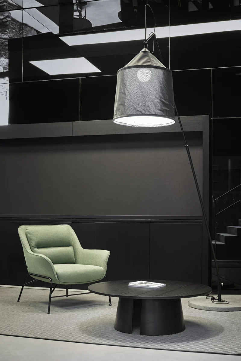 Tavolino basso tondo nero Cep di Teulat Ø110 h36 cm