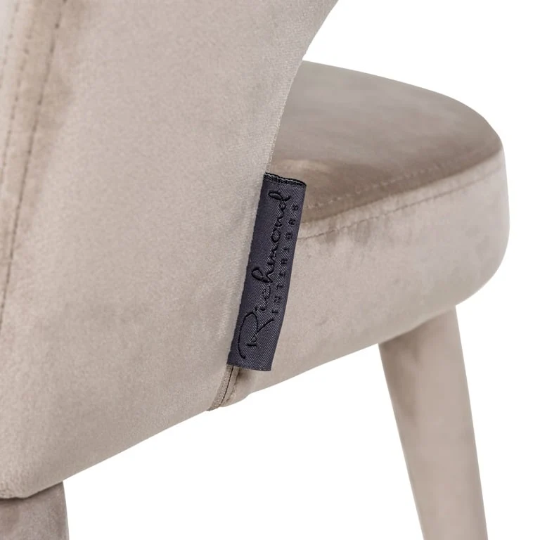 Richmond Interiors Sessell Gia mit Armlehne khaki velvet fire retardant (FR-Quartz 903 Khaki)