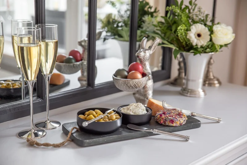 Edzard 2er-Set Sektkelch Victoria (Höhe 27 cm) aus Glas, Fuß edel versilbert, anlaufgeschützt