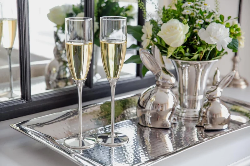 Edzard 2er-Set Sektkelch Victoria (Höhe 27 cm) aus Glas, Fuß edel versilbert, anlaufgeschützt