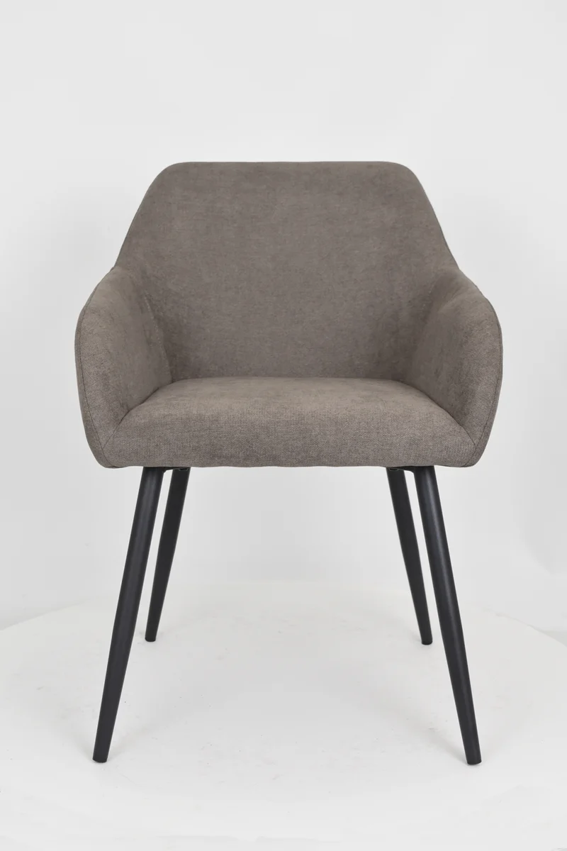 Sedia outlet modello 93 imbottita in tessuto color grigio cemento