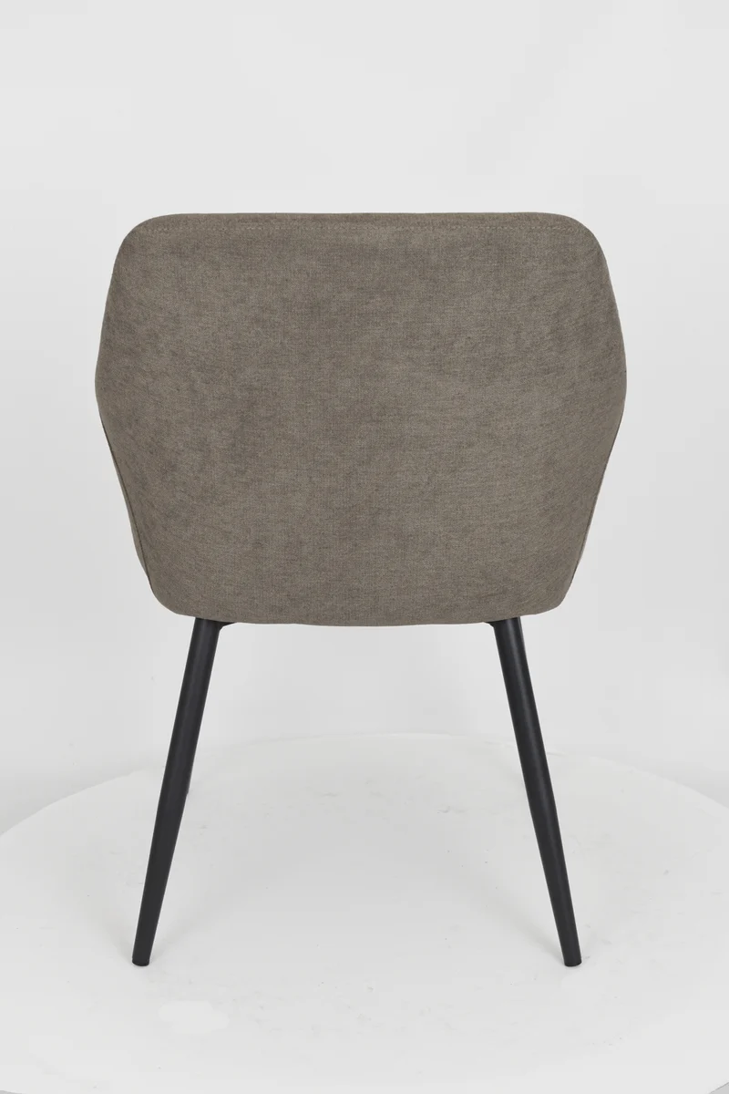 Sedia outlet modello 93 imbottita in tessuto color grigio cemento