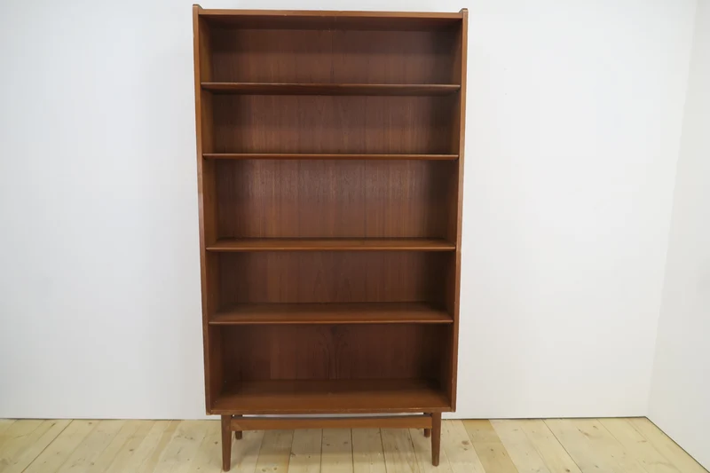 Libreria in teak di Johannes Sorth per Nexø Møbelfabrik, anni ’60