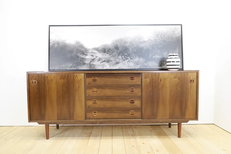 Sideboard in teak con cassetti centrali, anni ’60