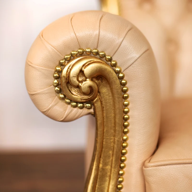Poltrona Barocca Caterina - Foglia Oro, Pelle Primo Fiore Premium – Artigianato Italiano di Lusso