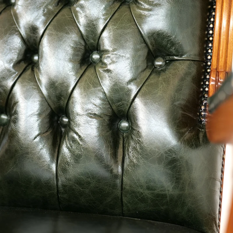 Poltrona Presidenziale Cambridge Chesterfield Pelle Primo Fiore Premium - Legno Massello Scolpito