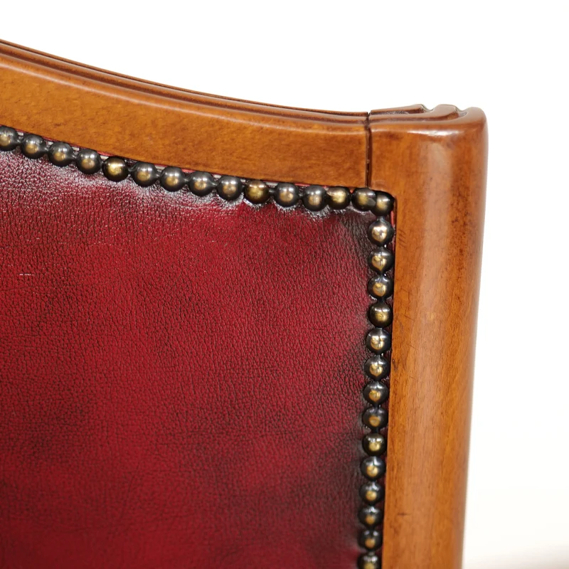 Poltrona Presidenziale Cambridge Chesterfield Pelle Primo Fiore Premium - Legno Massello Scolpito