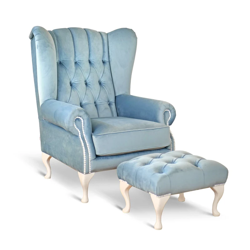 Poltrona Chesterfield Bergere Regina con Poggiapiedi Velluto Premium - Design Iconico