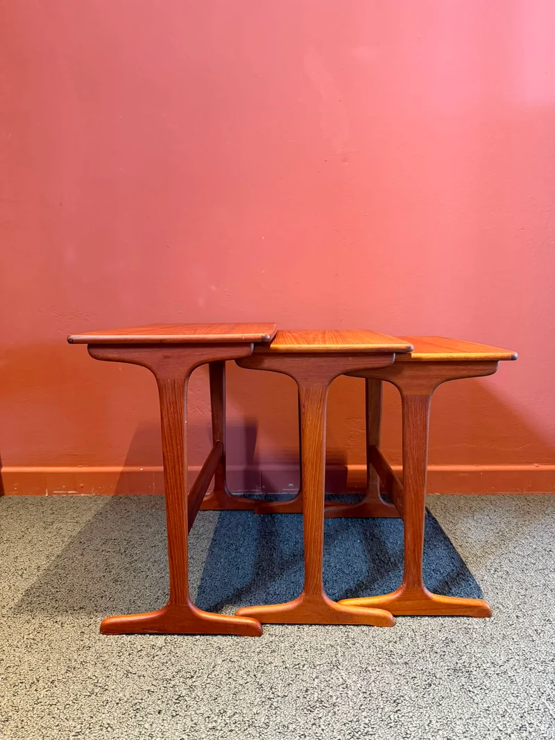Set di 3 nesting tables in Teak – Design Danese Anni '60 (Copia)