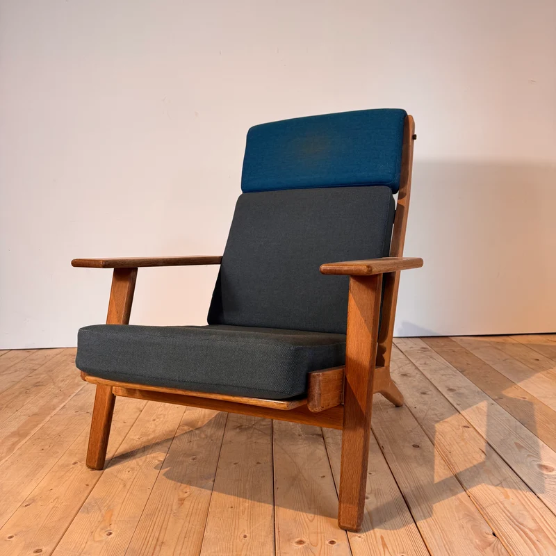 Poltrona GE-375 Hans Wegner per Getama